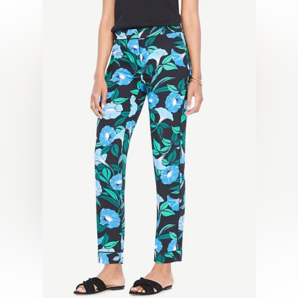 Ann Taylor Women Morning Glory Easy Dress Pants size 6 Black Floral